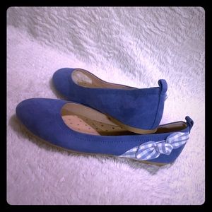 Blue suede flats, with ribbon detail
